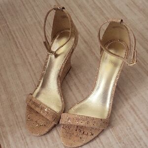 Lilly Pulitzer Tan Cork Wedges